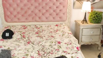 lissa_and_mike gorgeous mare jerks off pussy