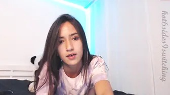 hot6sides9switching Curly woman