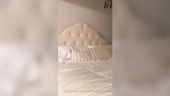 OnlyFans_Hannah Gavalda_aka_ whoahannahjo sweet thing is hammering his anus