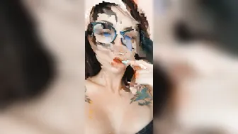 London Lix OF naughty babe dancing striptease