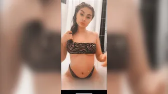 AngelBabeBri  Exciting damsel