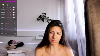 hey_perk beauty caresses her tits and pussy