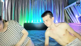 timon1201 sexy chicks twirl big butts