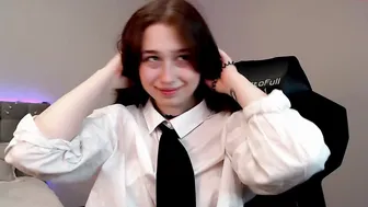 ur_melody cool girl masturbates anus