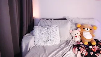 uwuxo charming bitch gets fucked in pussy