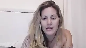 reneejax Showy chick