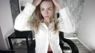 saskiadragon cute slut caresses beautiful tits