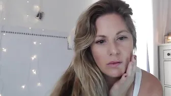 reneejax Lacy brunette