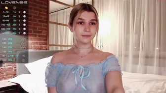 oh_may busty confused girl gets naked and jerks off