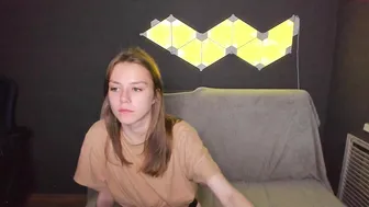 lilypa1mer dildo fucks herself and teases the clit with a vibrator