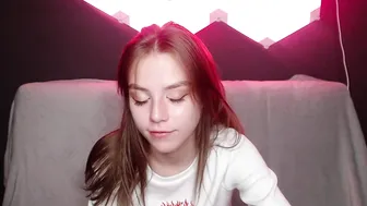 lilypa1mer sexy chica in the kitchen