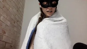 lily_brooke petite brunette babe sucking dildo