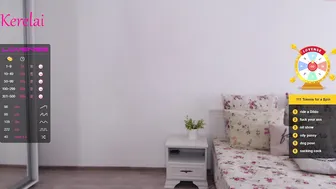 kerelai slutty confidant gently masturbates pussy