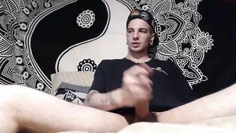 imakedubstep teen slut fingers her crevices