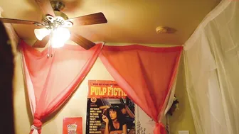 internet_famous Solid female