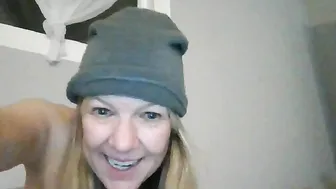 aussietreasure Crazy chicks