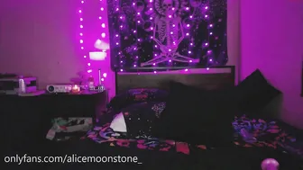 alice_moonstone seductive skins dance naked