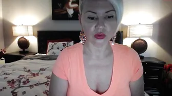 sabrinacastello Charming beeks - performs a striptease