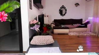 sophiesticate Beautiful redhead woman shows curvy shapes