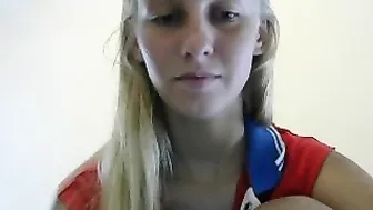 robyngood Sweet bitch in erotic show