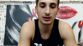 friendsfuckersxx69 Sexy slut gently masturbates cunt