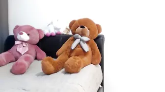 ophelia Babe in stockings handjob pussy