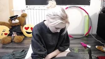 innocent_abby Natural beauty has valid buffers