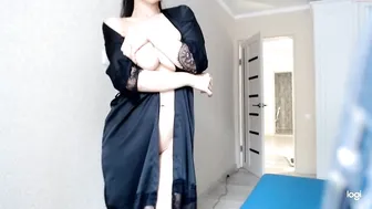 mei_tin crazy passion hammering anus with a dildo