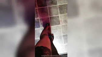 Mistress Courtney aka misscourtneym onlyfans  Exquisite Kral