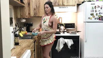 Helena Price OnlyFans aka IAmHelenaPrice  full skin pulls the cap with a phallus