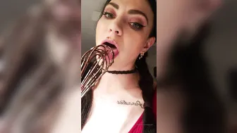 Anaconda Noire onlyfans  04 December 2020