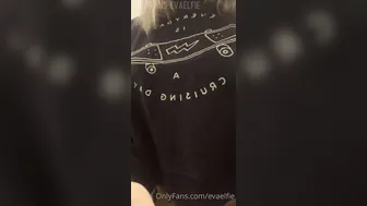 evaelfie  gorgeous slut in oil