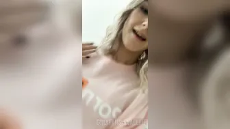 evaelfie  crazy slut shows off saggy tits