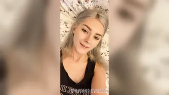 evaelfie  cute young lady puts on big tits