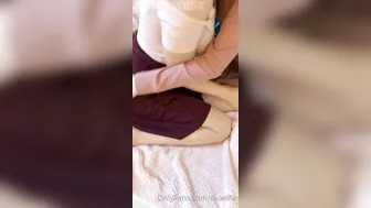 evaelfie  wonderful bitch jerking on webcam