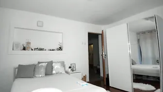 lilie_ sexy girls teasing pussies