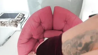 allesia_ gorgeous mare fucks pussy with phallus