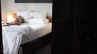 sofie_sofie  stroking boobs