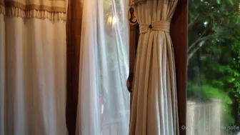 sofie_sofie  busty young lady rides sex toy