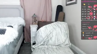 kb3301  exciting bitch dancing in underwear