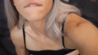 Free_forever  lustful lady sucks dick