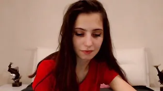 ghostyboo hot chick fucks shaved pussy