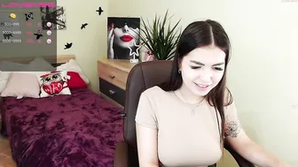 sophia_day sexy slut shows big tits