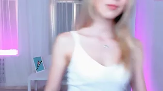 emmi_rosee lustful mare caresses boobs