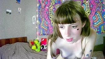 facefacezap impressive babe fucks anus