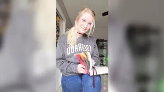 sarahsuniverse mature bitch fucks both slots hard