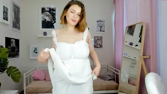 harley_blanco slutty confidant gently masturbates pussy