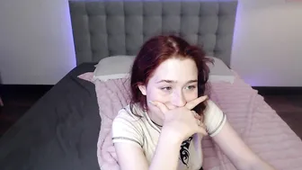 ur_melody crazy queen gently pulls the vagina