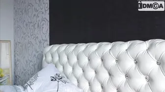 nicolremy vulgar thing stretches vaginal hole