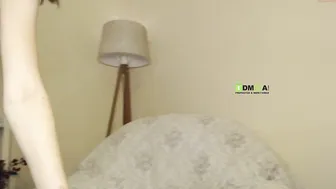 snowww_white Adorable babe sucks and fucks great